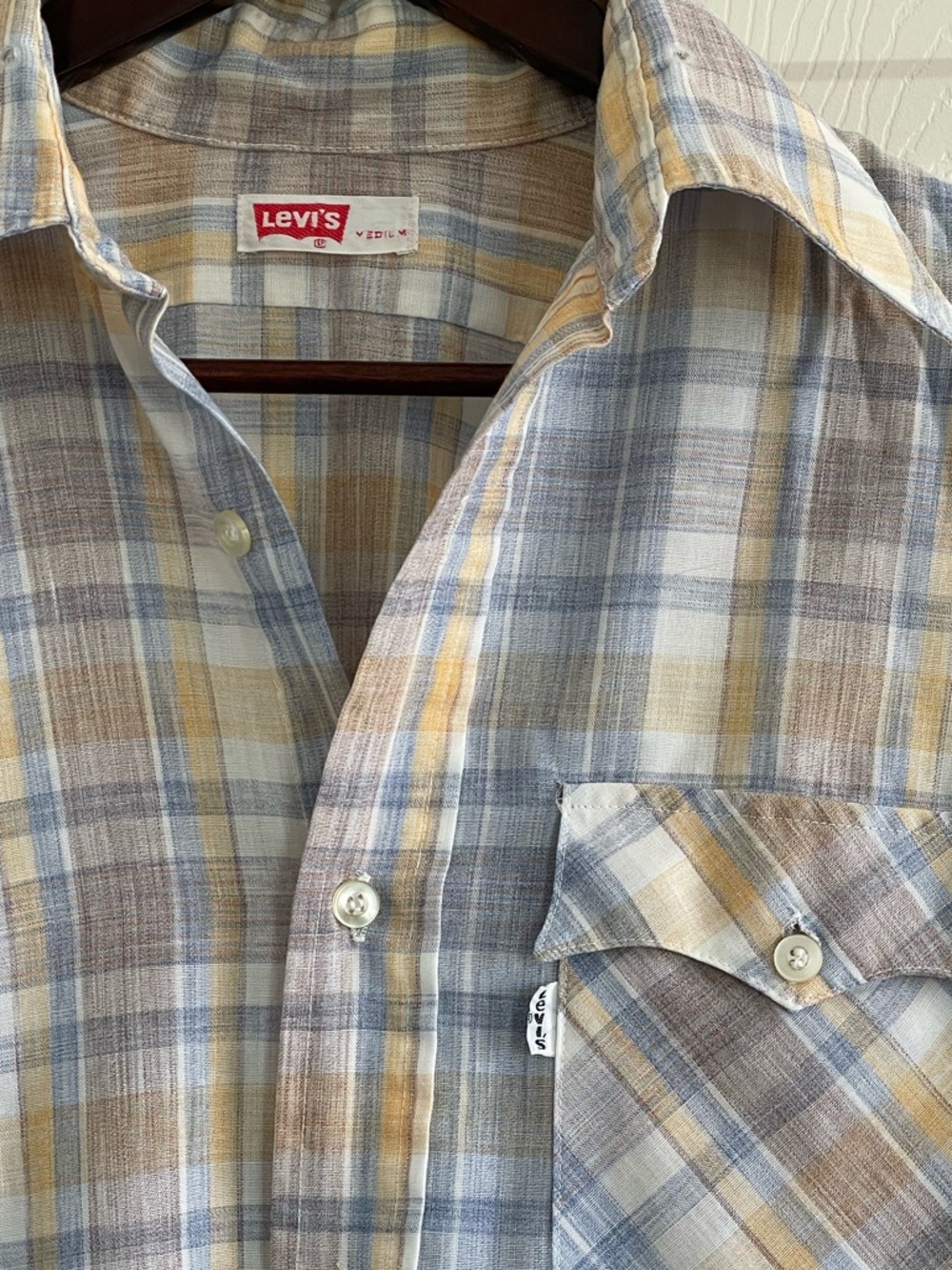 Vintage Levi’s Plaid Short Sleeve Button Down Shirt Men’s Medium Lightweight - Picture 2 of 6